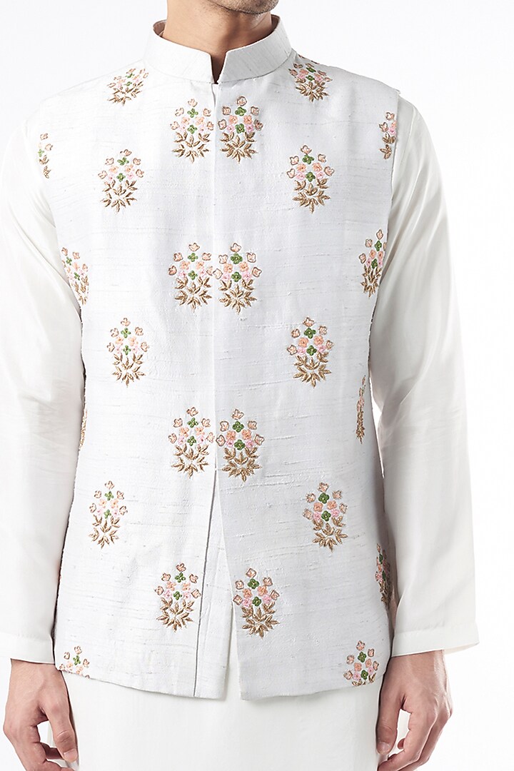 Ice Grey Hand Embroidered Bundi Jacket by Ankit V Kapoor at Pernia's Pop Up Shop