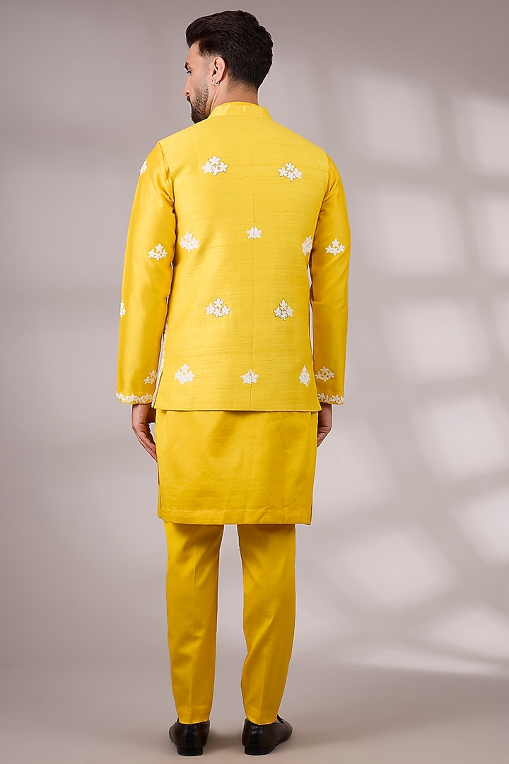 Yellow Raw Silk & Bemberg Linen Silk Bundi Jacket Set by Ankit V Kapoor at Pernia's Pop Up Shop
