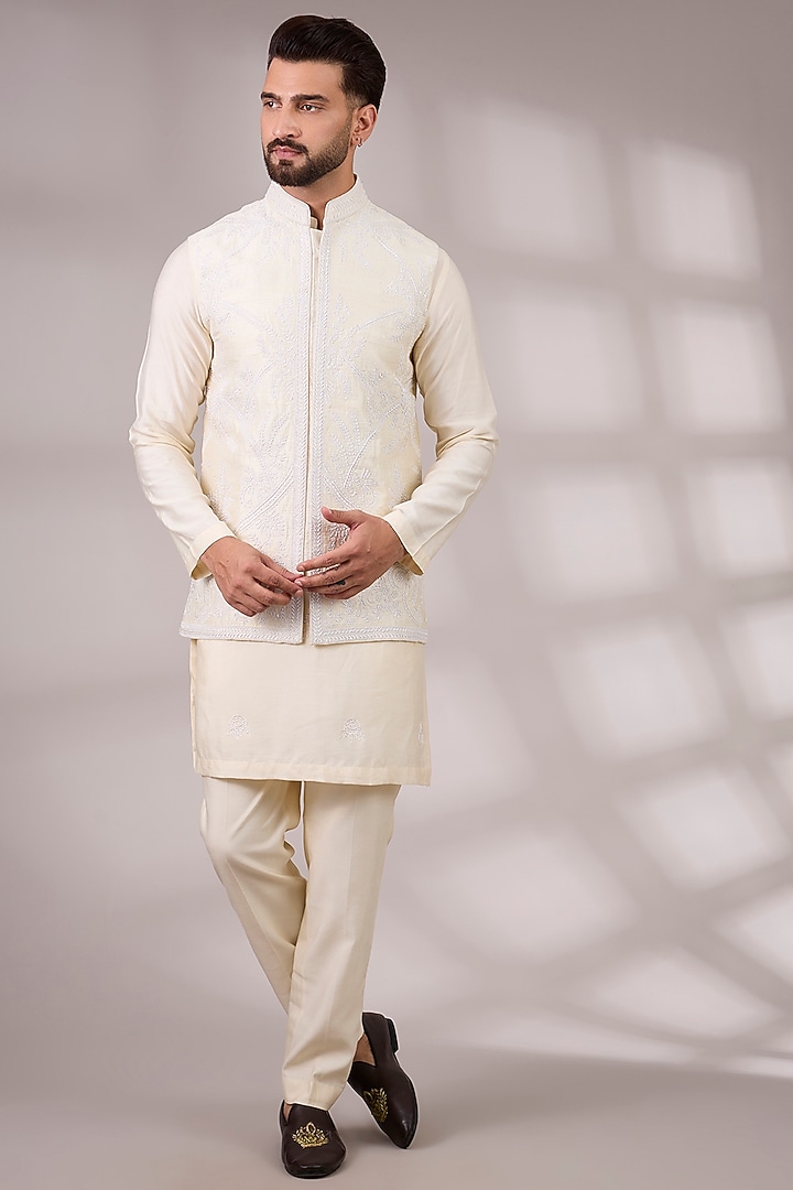 Ivory Raw Silk & Bemberg Linen Silk Bundi Jacket Set by Ankit V Kapoor at Pernia's Pop Up Shop