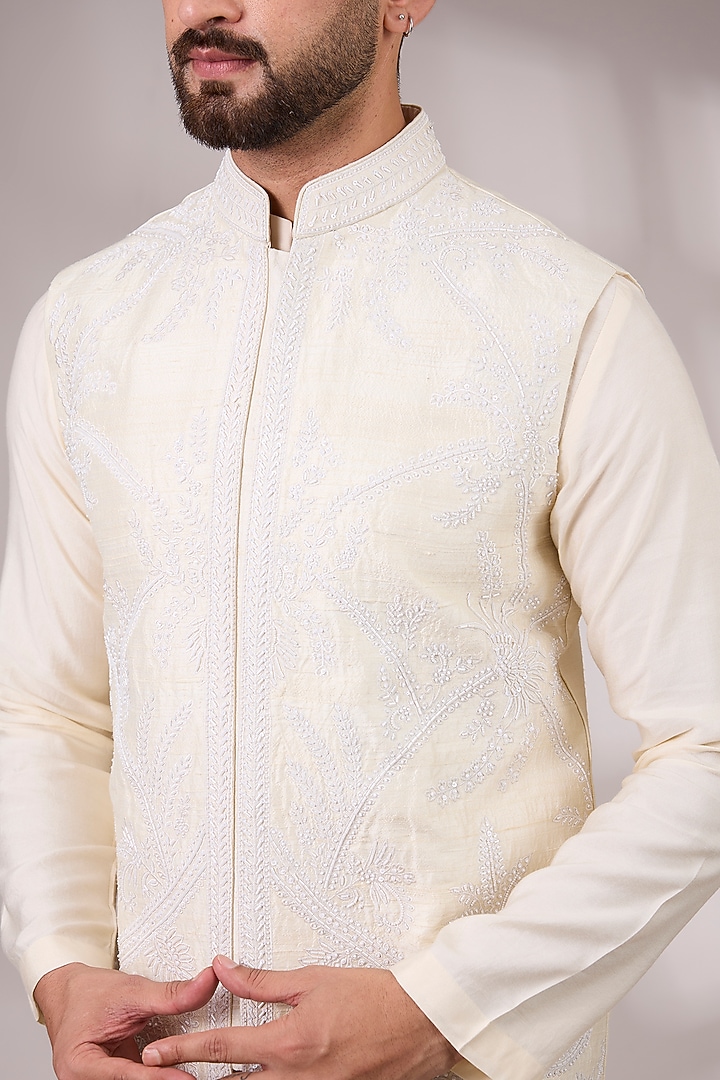 Ivory Raw Silk & Bemberg Linen Silk Bundi Jacket Set by Ankit V Kapoor at Pernia's Pop Up Shop