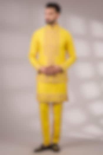 Deep Yellow Raw Silk & Bemberg Linen Silk Bundi Jacket Set by Ankit V Kapoor at Pernia's Pop Up Shop