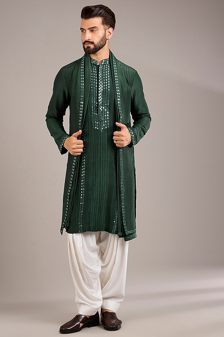 Mehendi Green Bemberg Linen Silk Kurta Set by Ankit V Kapoor at Pernia's Pop Up Shop