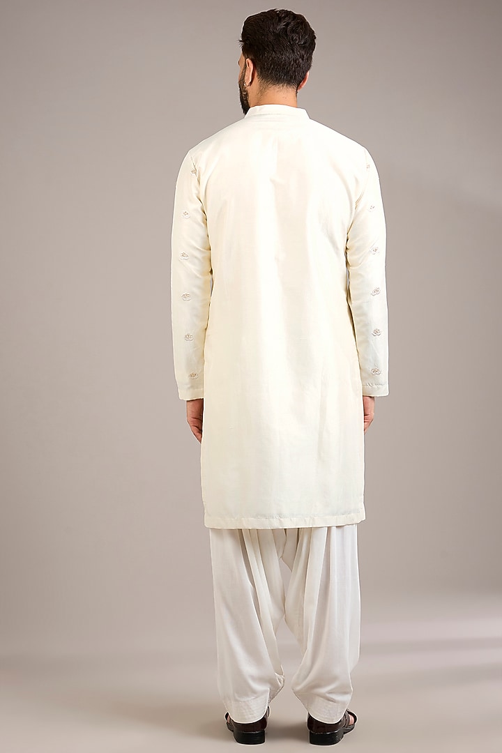 Champagne Bemberg Cotton Silk Kurta Set by Ankit V Kapoor at Pernia's Pop Up Shop
