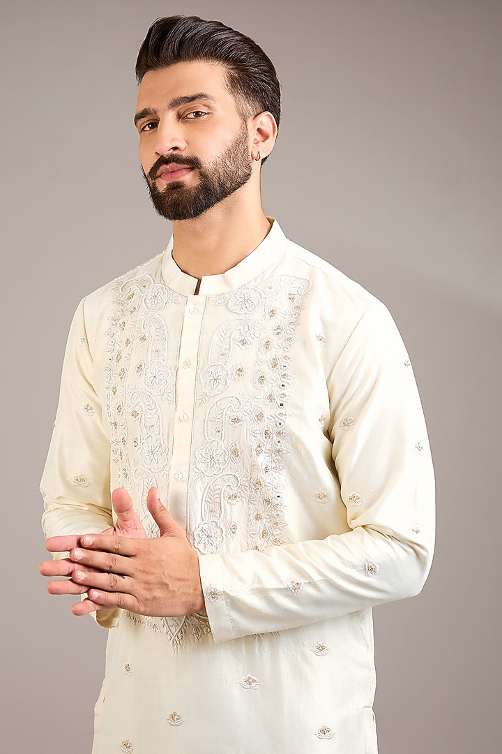 Champagne Bemberg Cotton Silk Kurta Set by Ankit V Kapoor at Pernia's Pop Up Shop