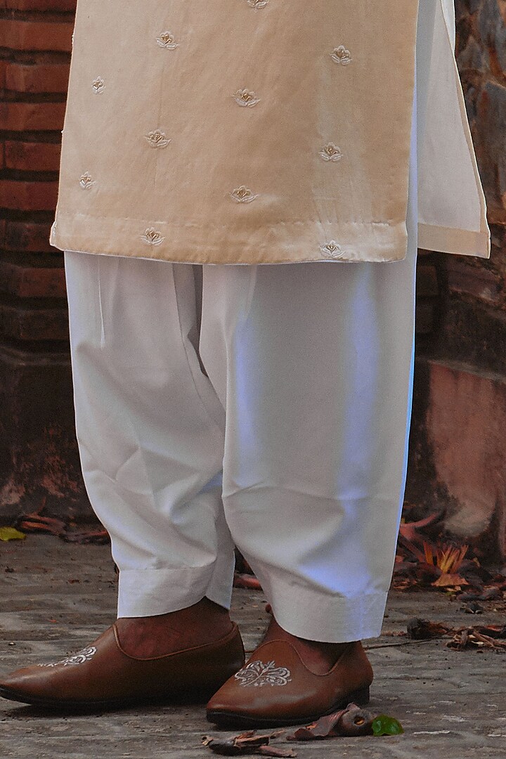 Ivory Viscose Cotton Silk Hand Embroidered Kurta Set by Ankit V Kapoor at Pernia's Pop Up Shop
