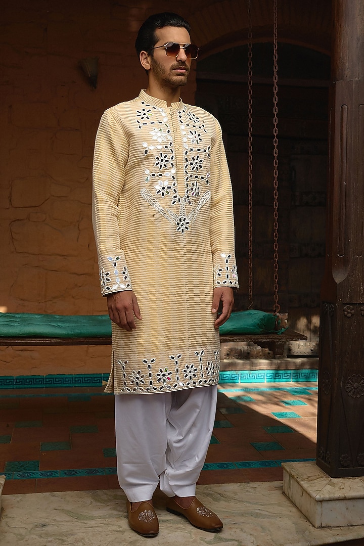 Off-White & Gold Silk Chanderi Hand Embroidered Kurta Set by Ankit V Kapoor at Pernia's Pop Up Shop