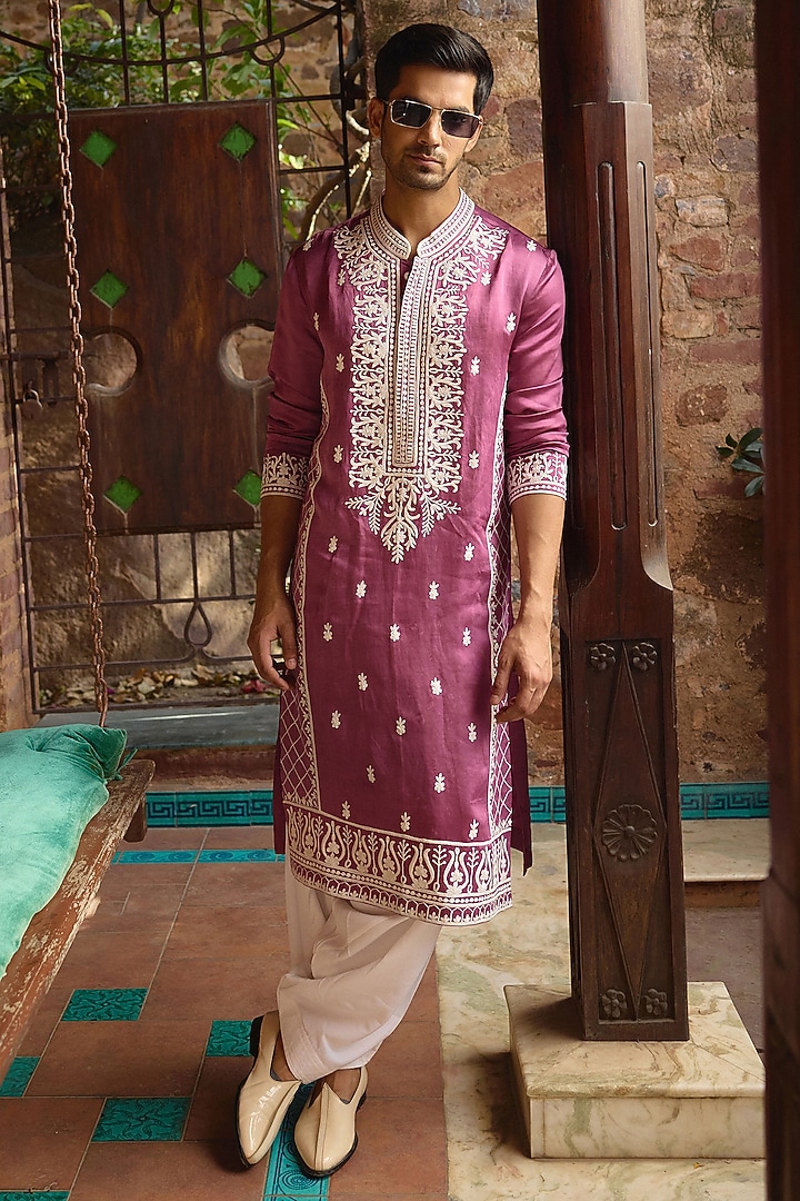 Vintage Rose Viscose Cotton Silk Machine Embroidered Kurta Set by Ankit V Kapoor at Pernia's Pop Up Shop