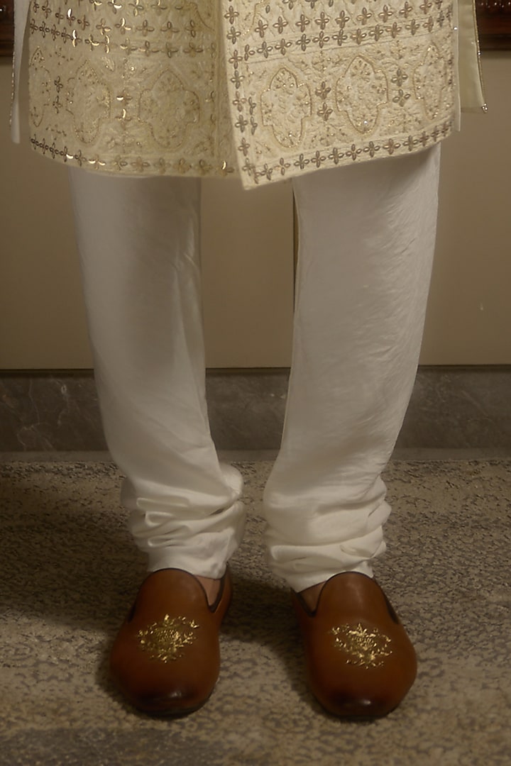 Ivory Pure Silk Hand Embroidered Groom Sherwani Set by Ankit V Kapoor at Pernia's Pop Up Shop
