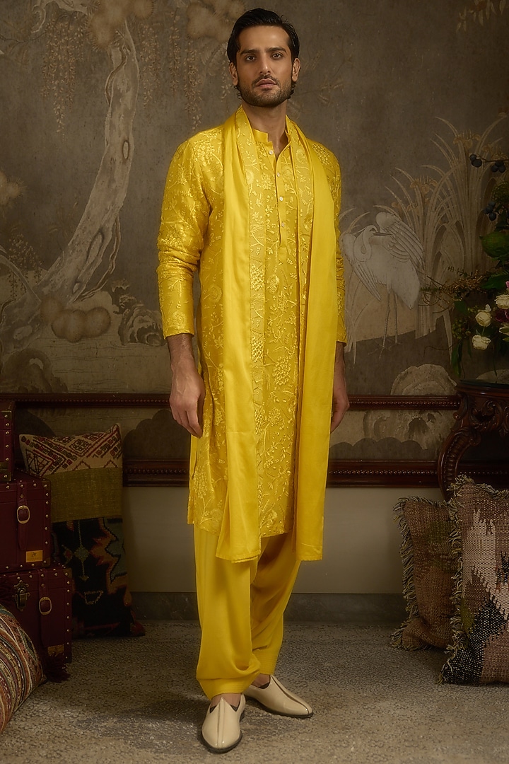 Yellow Georgette Machine Embroidered Kurta Set by Ankit V Kapoor at Pernia's Pop Up Shop