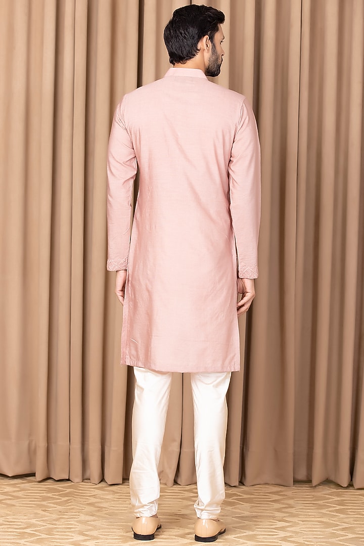 Pink Embroidered Kurta Set by Ankit V Kapoor at Pernia's Pop Up Shop