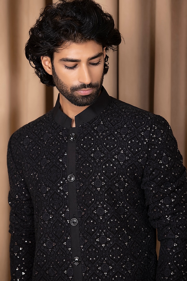 Black Embroidered Kurta Set by Ankit V Kapoor at Pernia's Pop Up Shop