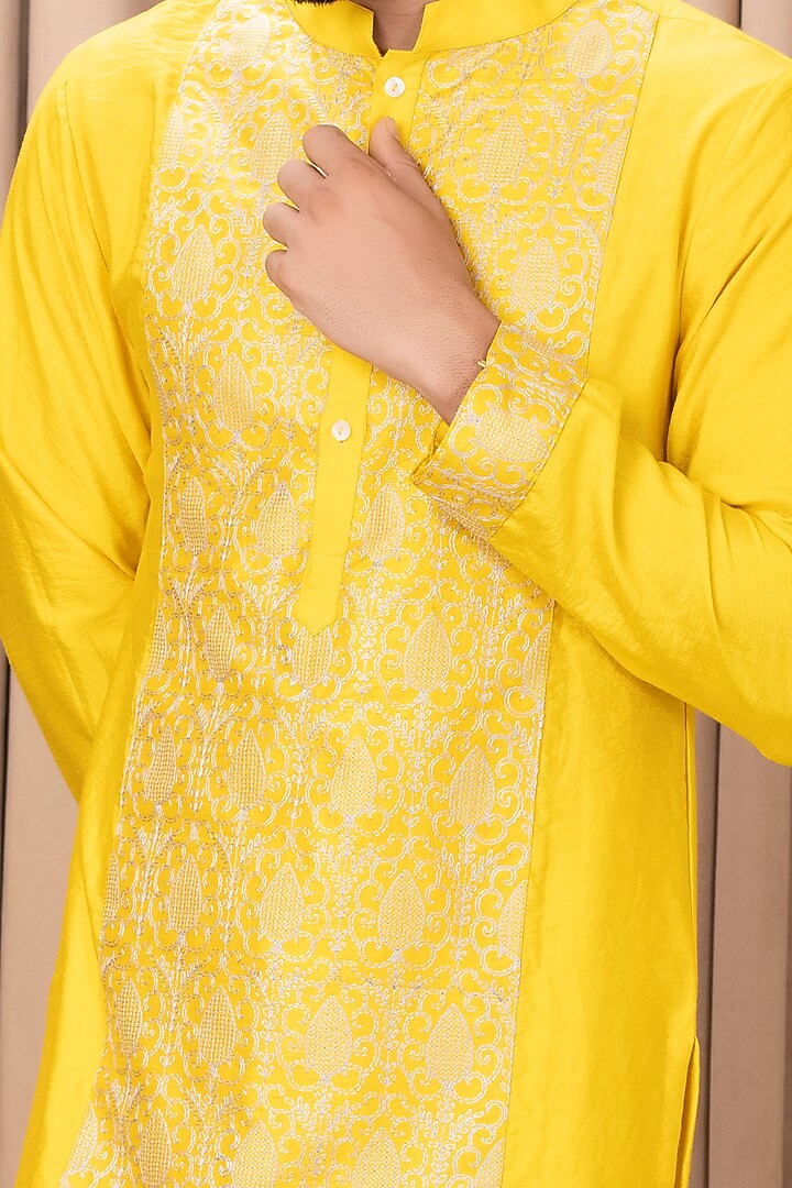 Mustard Embroidered Kurta Set by Ankit V Kapoor at Pernia's Pop Up Shop