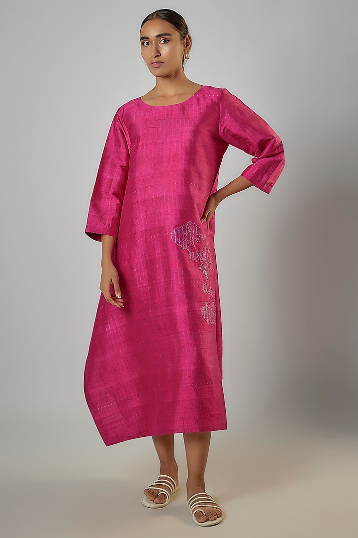Pink Raw Silk Embroidered & Block Printed Kurta by Avni Bhuva