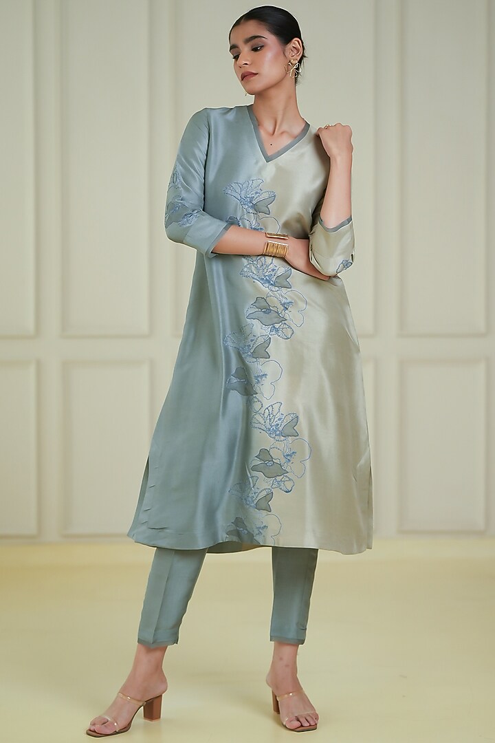 Grey Dupion Silk Kurta Set by Avni Bhuva at Pernia's Pop Up Shop