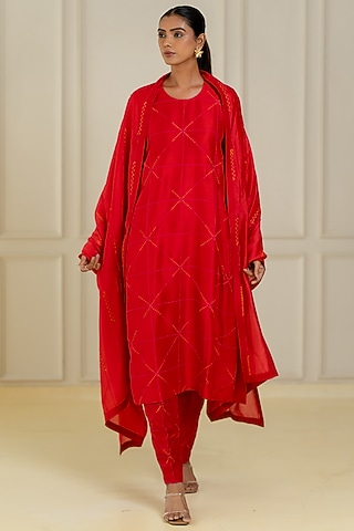 Red Dupion Silk Kurta Set by Avni Bhuva