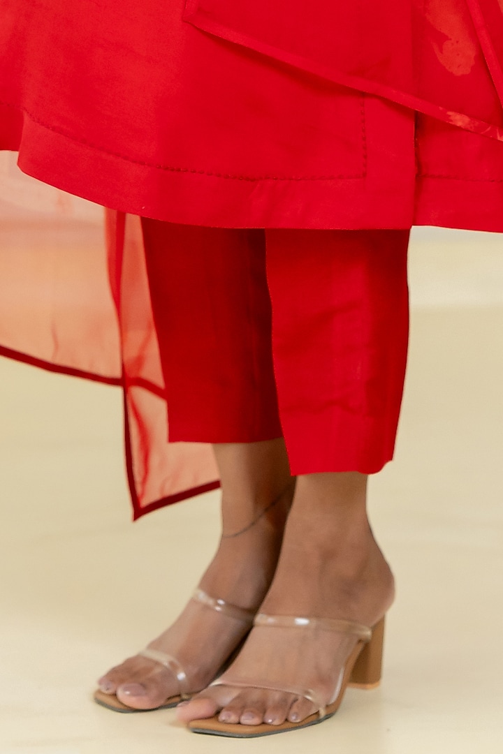 Red Dupion Silk Kurta Set by Avni Bhuva at Pernia's Pop Up Shop