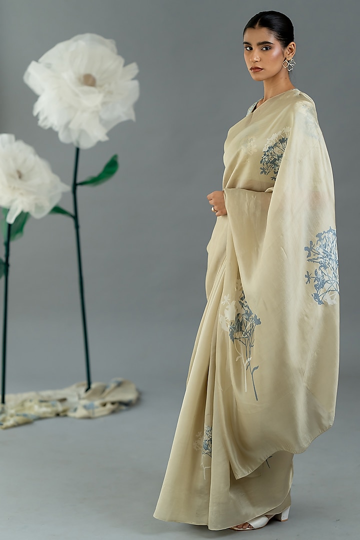 Ivory Organza Silk Party Wear Saree Set by Avni Bhuva at Pernia's Pop Up Shop