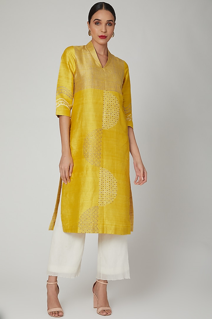 Yellow Silk Dupion Printed Tunic by Avni Bhuva