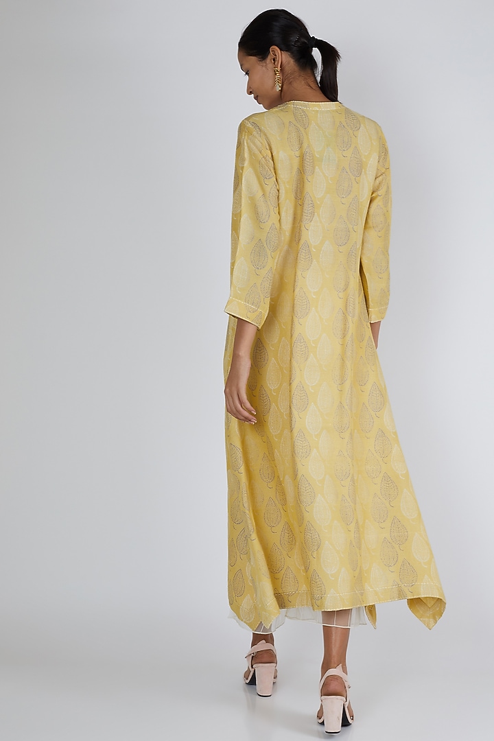 Yellow Asymmetric Printed Tunic by Avni Bhuva at Pernia's Pop Up Shop