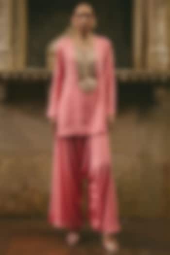Pink Silk Hand Embroidered Short Kurta Set by Avacara at Pernia's Pop Up Shop