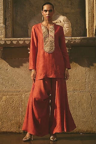 Rust Silk Printed & Hand Embroidered Short Kurta Set by Avacara