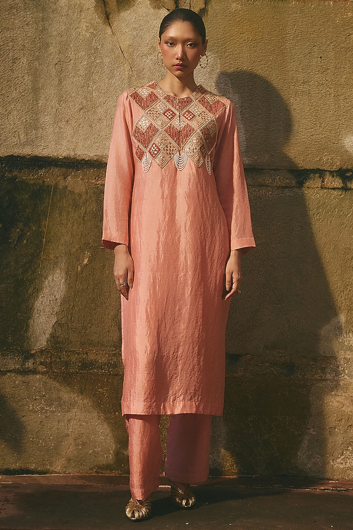 Pink Silk Patchwork Kurta Set by Avacara at Pernia's Pop Up Shop