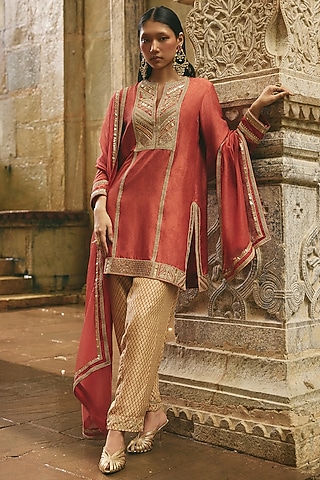 Rust Silk Printed & Dori Embroidered Kurta Set by Avacara