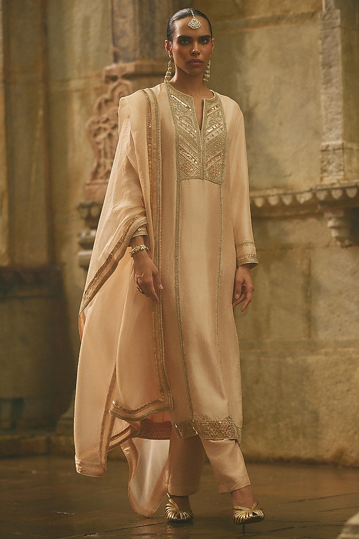 Beige Organza & Silk Dori Embroidered Kurta Set by Avacara at Pernia's Pop Up Shop