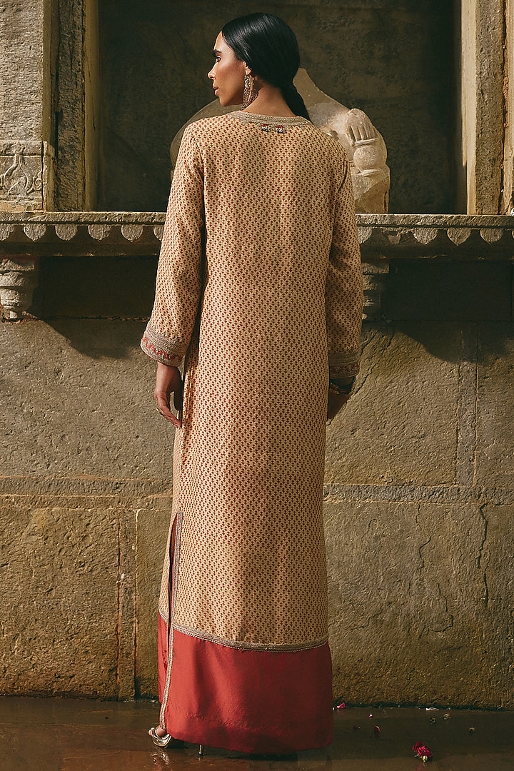 Beige Silk Printed & Embroidered Kurta Set by Avacara at Pernia's Pop Up Shop
