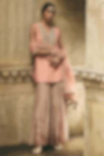 Pink Silk Short Kurta Set by Avacara at Pernia's Pop Up Shop