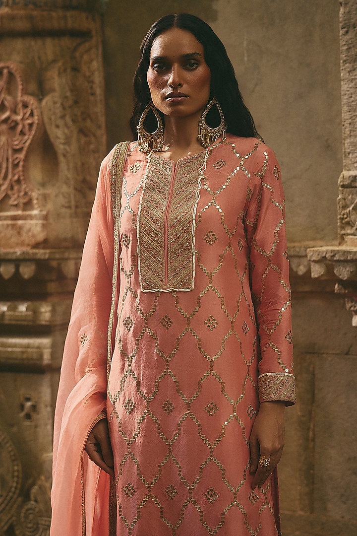 Pink Silk Gota Embroidered Kurta Set by Avacara at Pernia's Pop Up Shop