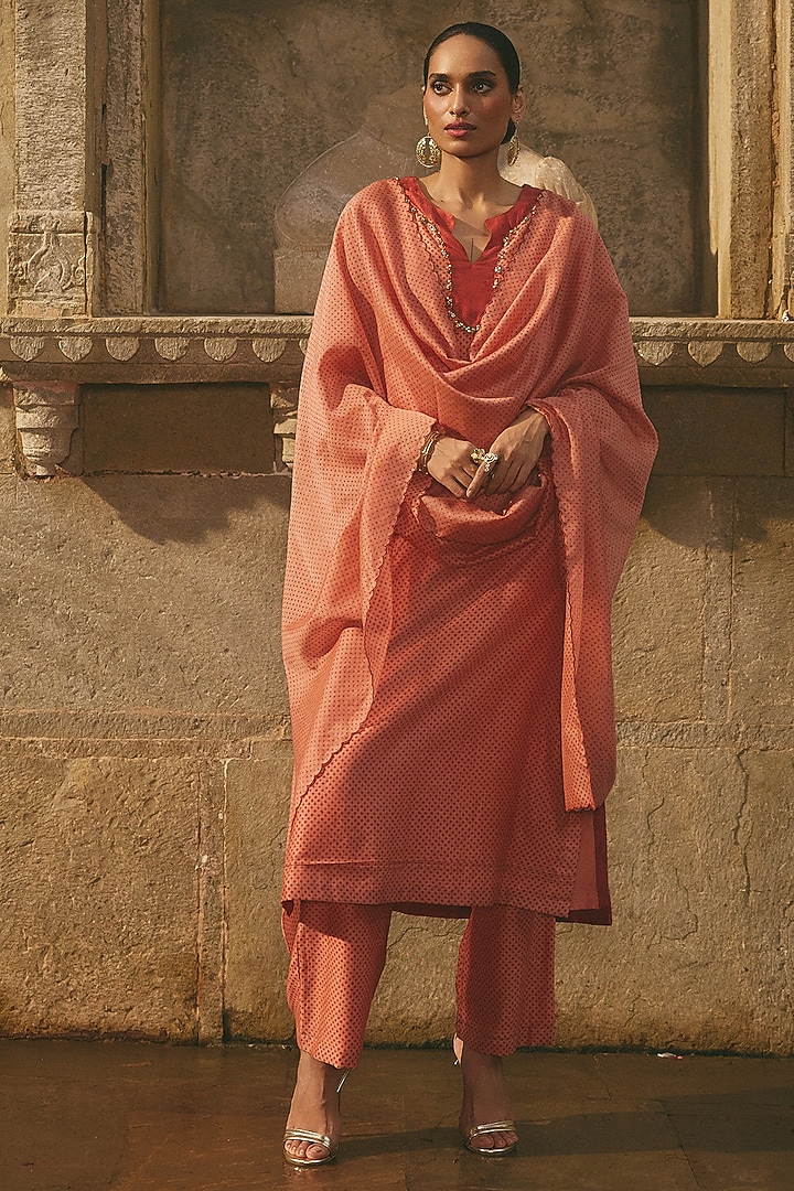 Pink Chanderi Kurta Set With Resham Latkans by Avacara at Pernia's Pop Up Shop