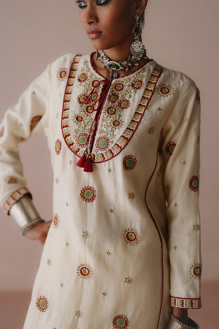 Ivory Chanderi Hand Embroidered Kurta Set by Avacara at Pernia's Pop Up Shop