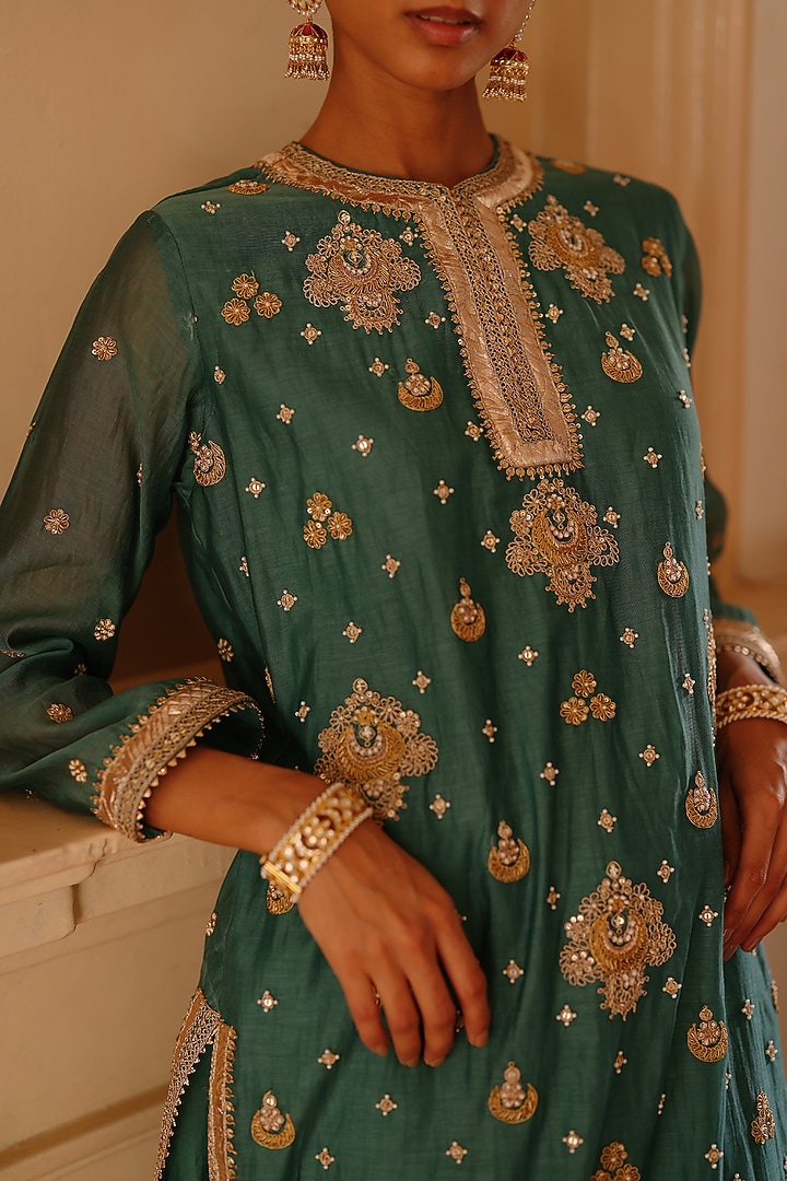 Turquoise Chanderi Marodi Hand Embroidered Kurta Set by Avacara at Pernia's Pop Up Shop
