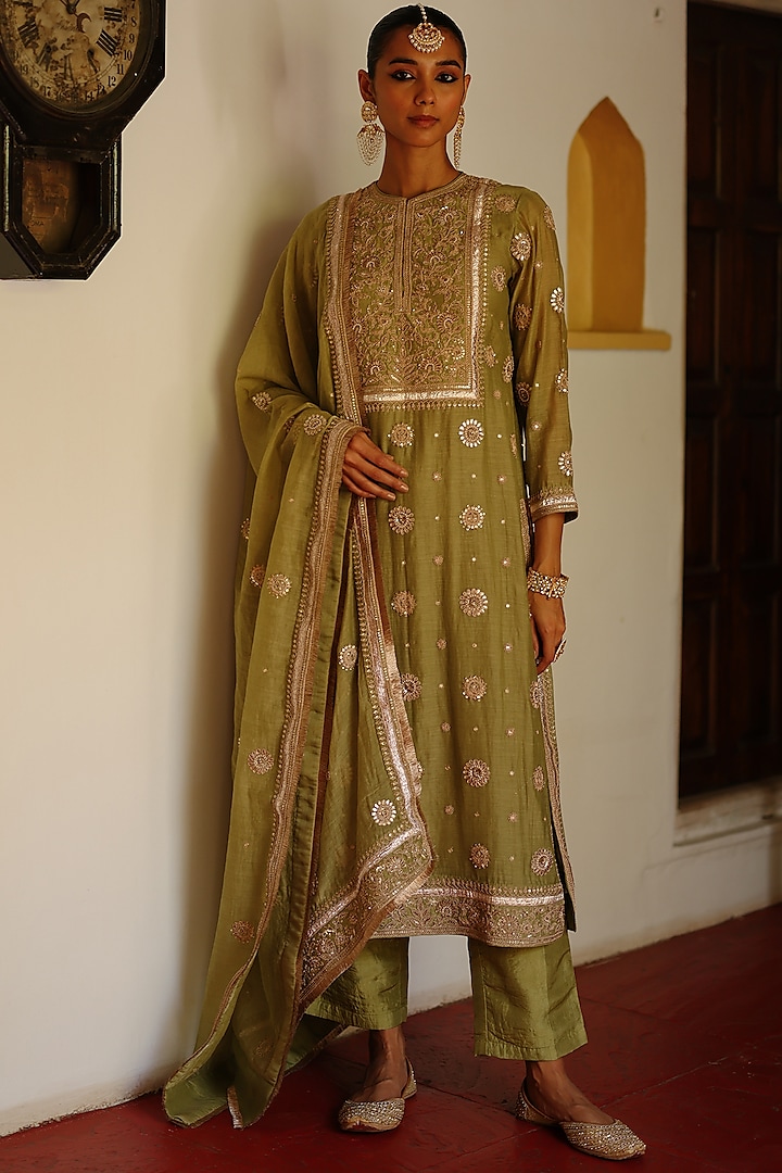 Olive Green Chanderi Marodi Hand Embroidered Kurta Set by Avacara at Pernia's Pop Up Shop