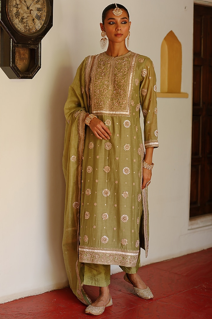 Olive Green Chanderi Marodi Hand Embroidered Kurta Set by Avacara at Pernia's Pop Up Shop