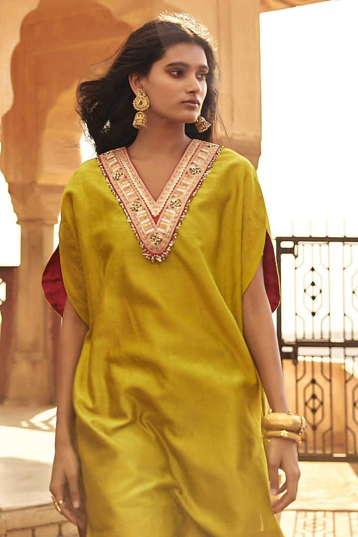 Yellow Handloom Chanderi Dori Embroidered Kurta Set by Avacara at Pernia's Pop Up Shop