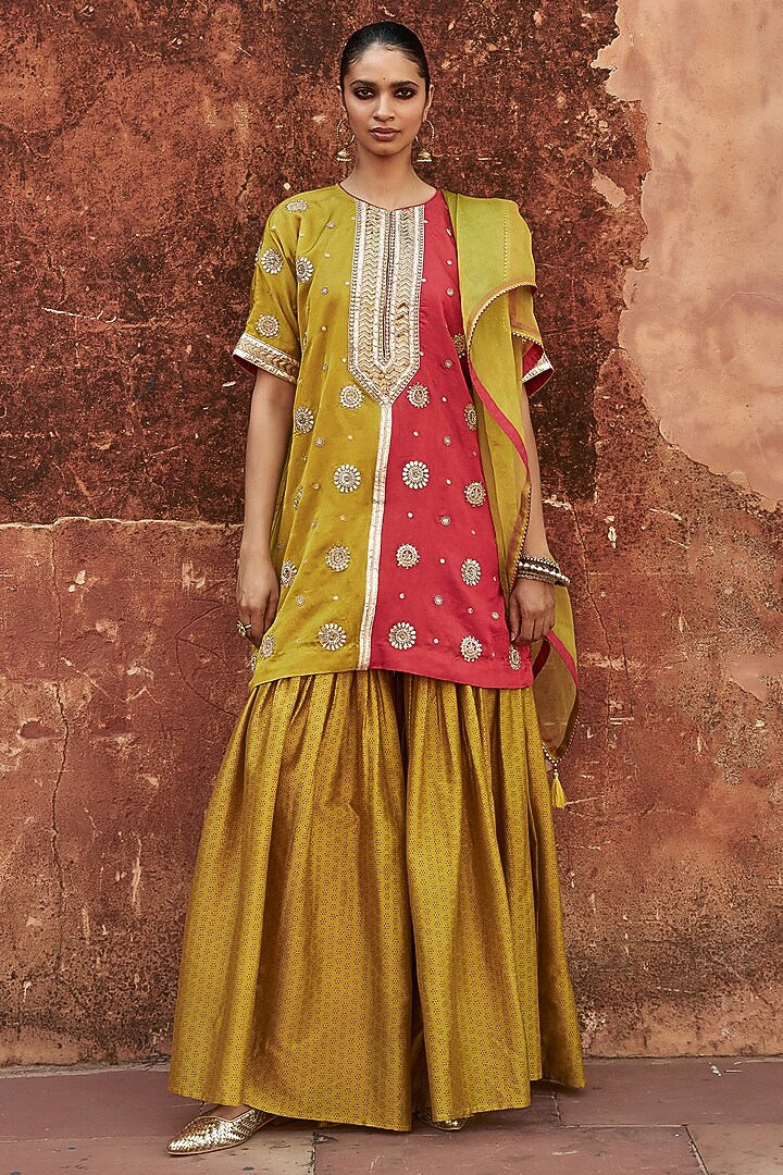 Yellow Satin Silk Zardosi Embroidered Kurta Set by Avacara at Pernia's Pop Up Shop