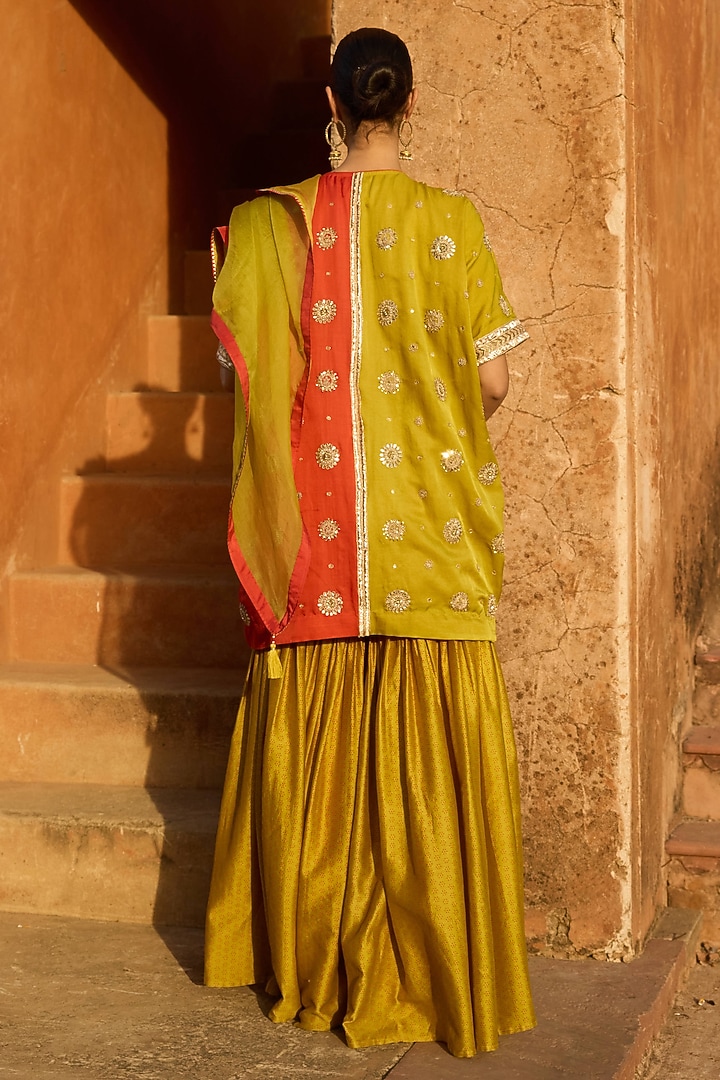 Yellow Satin Silk Zardosi Embroidered Kurta Set by Avacara at Pernia's Pop Up Shop