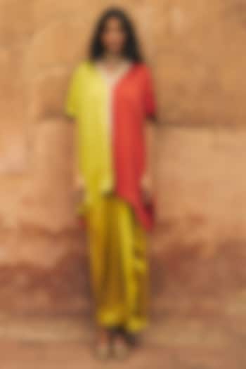 Green & Red Satin Silk Marodi Embroidered Dual-Tone Kaftan Set by Avacara at Pernia's Pop Up Shop