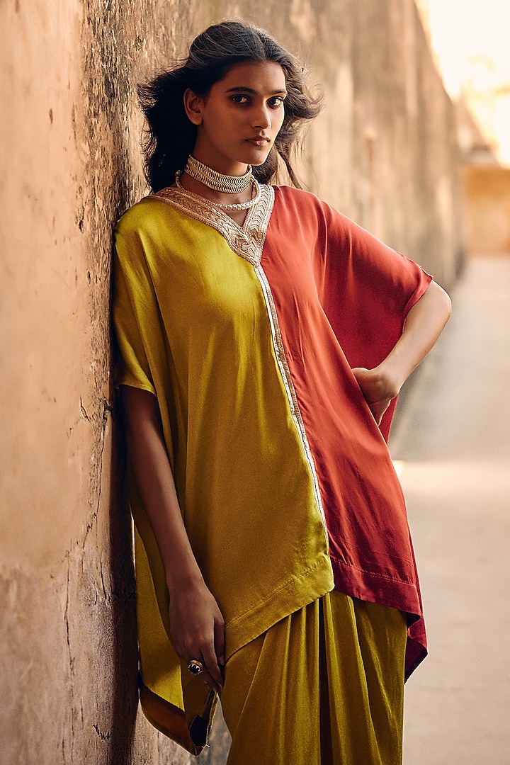 Green & Red Satin Silk Marodi Embroidered Dual-Tone Kaftan Set by Avacara at Pernia's Pop Up Shop