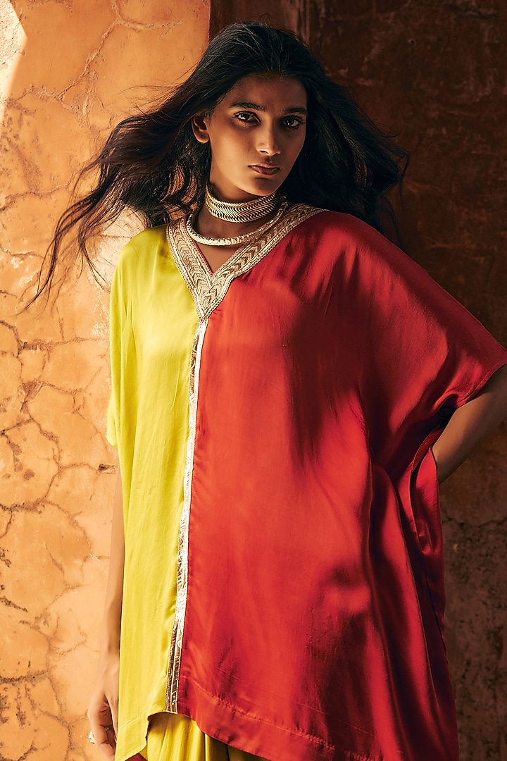 Green & Red Satin Silk Marodi Embroidered Dual-Tone Kaftan Set by Avacara at Pernia's Pop Up Shop
