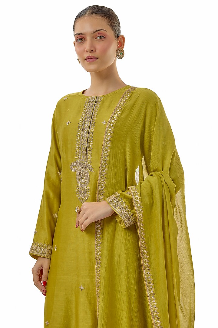 Green Handloom Chanderi Dori Embroidered Kurta Set by Avacara at Pernia's Pop Up Shop