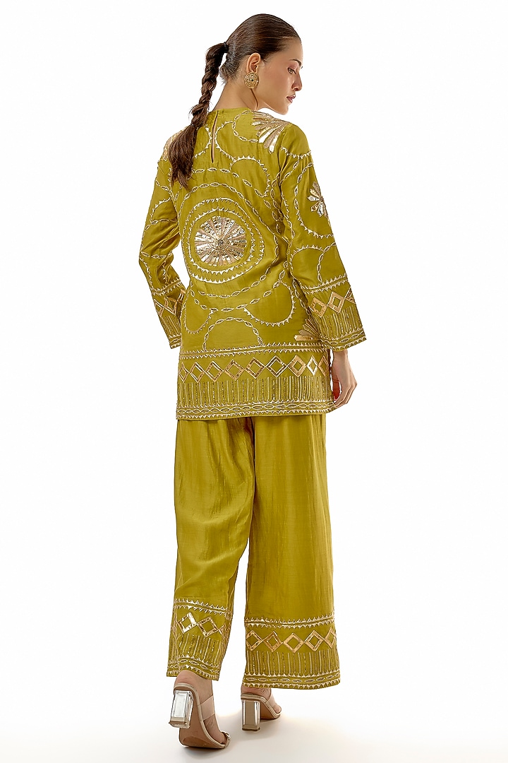 Green Handloom Chanderi Gota Embroidered Short Kurta Set by Avacara at Pernia's Pop Up Shop