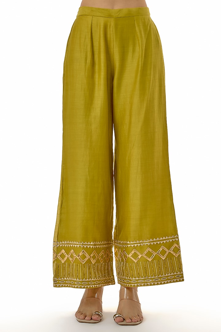Green Handloom Chanderi Gota Embroidered Short Kurta Set by Avacara at Pernia's Pop Up Shop