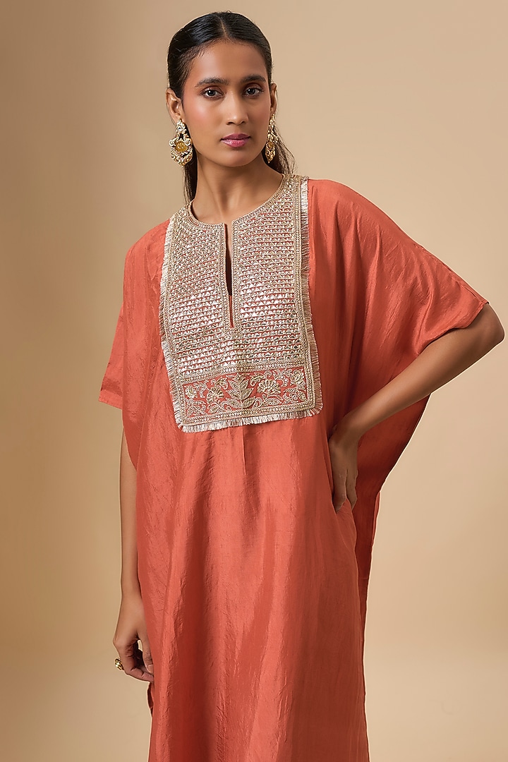 Red Mulberry Silk Kurta Set by Avacara at Pernia's Pop Up Shop