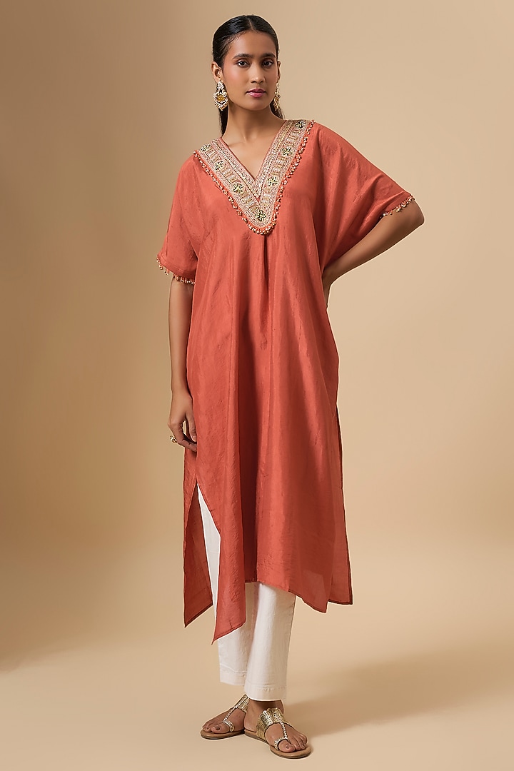 Red Mulberry Silk Kurta Set by Avacara at Pernia's Pop Up Shop
