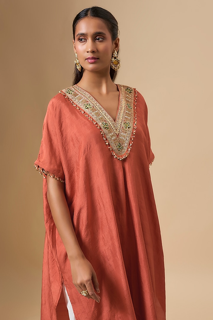 Red Mulberry Silk Kurta Set by Avacara at Pernia's Pop Up Shop