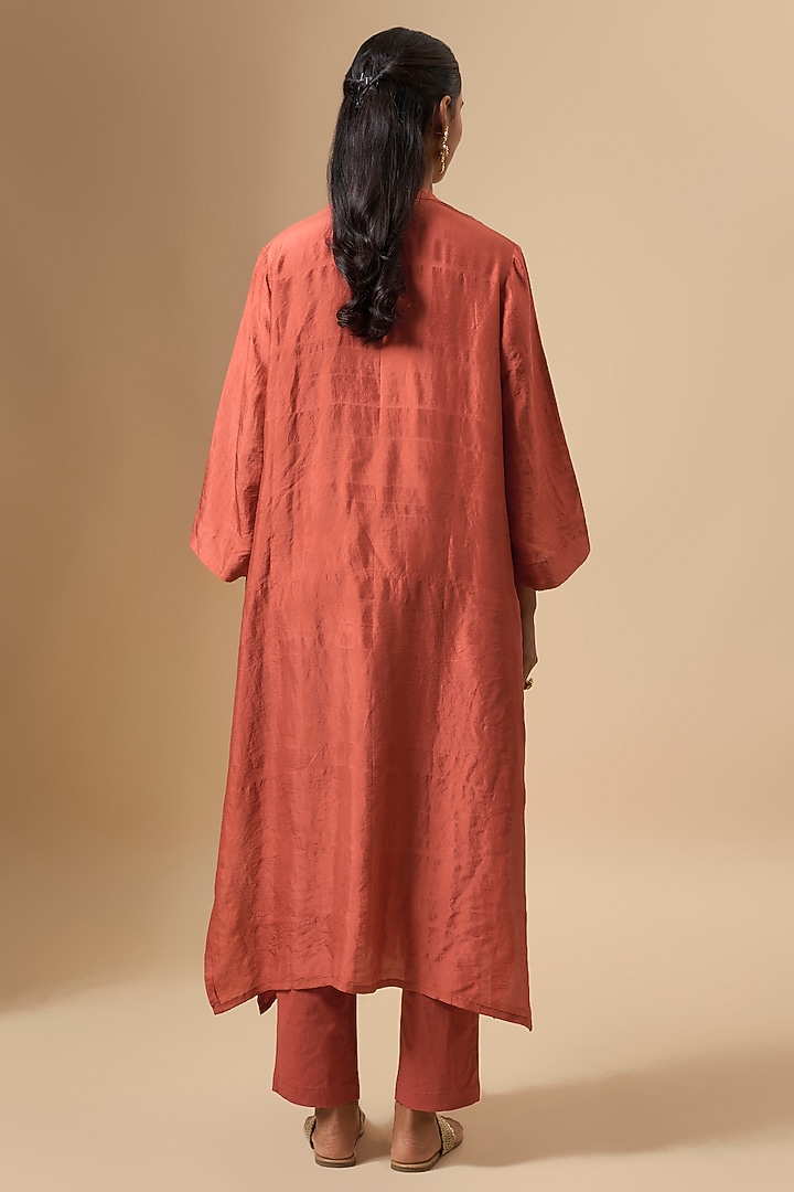 Red Mulberry Silk Kurta Set by Avacara at Pernia's Pop Up Shop