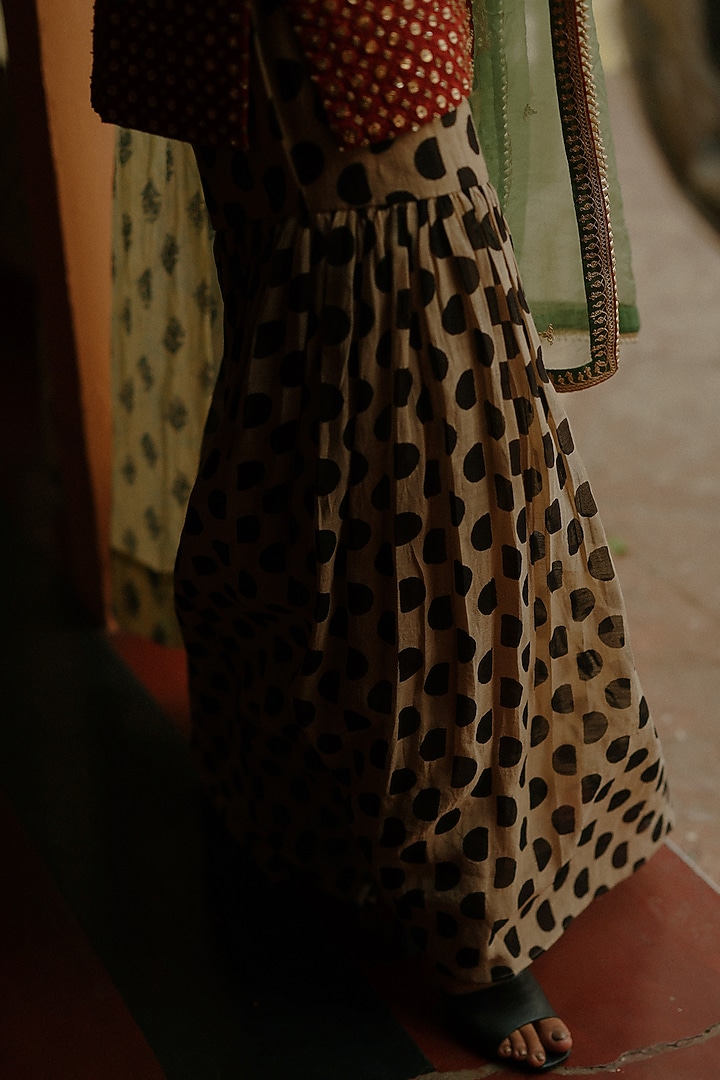 Green Cotton Satin Silk Printed & Gota Embroidered Short Kurta Set by Avacara at Pernia's Pop Up Shop